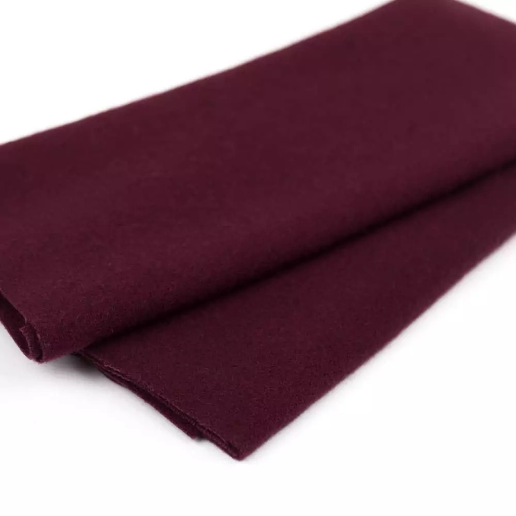 Merino Wool LN26 Black Cherry